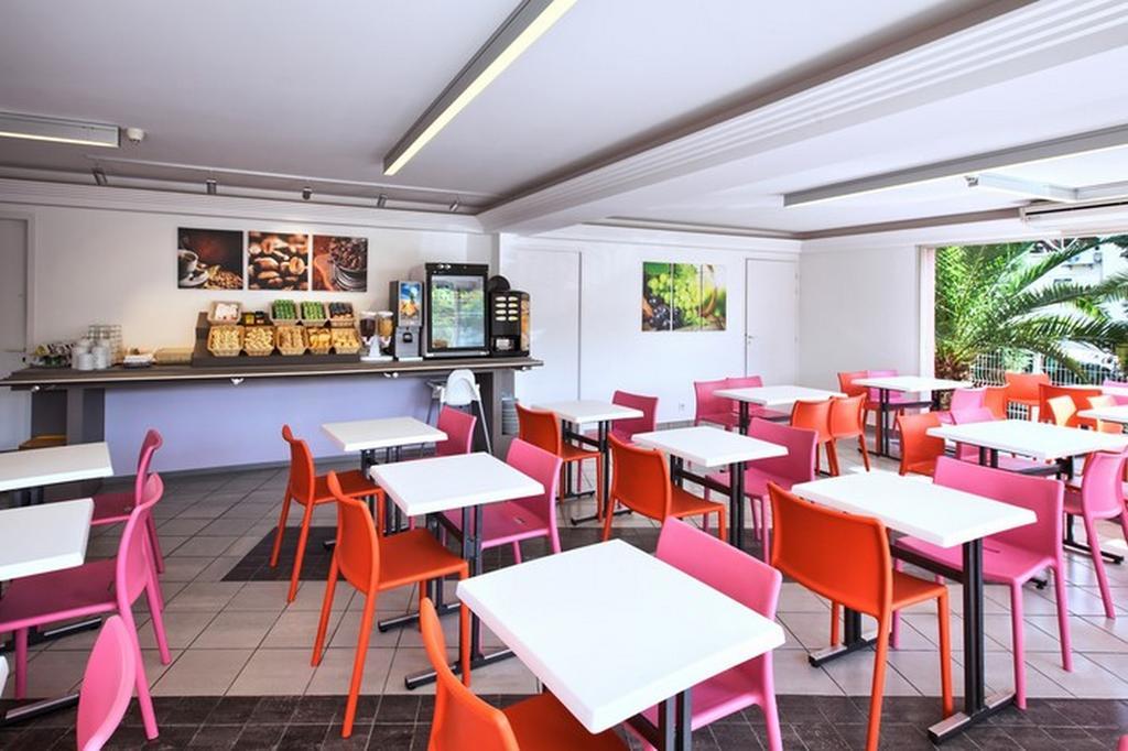 Hotel Formules Club 2 Cenon Bagian luar foto